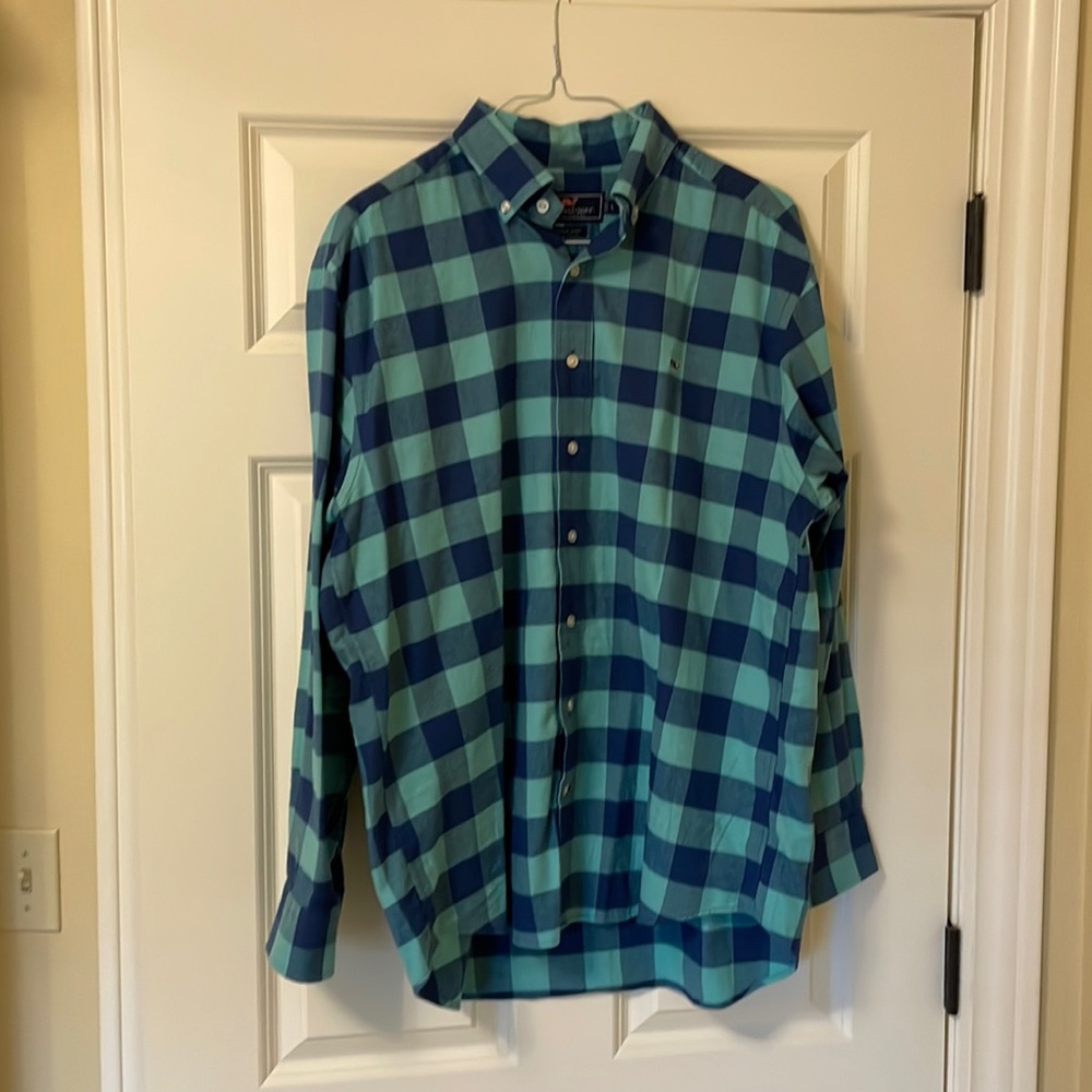 Vineyard Vines mens shirt